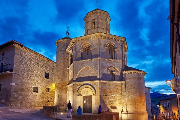 Iglesia del Santo Sepulcro de noche